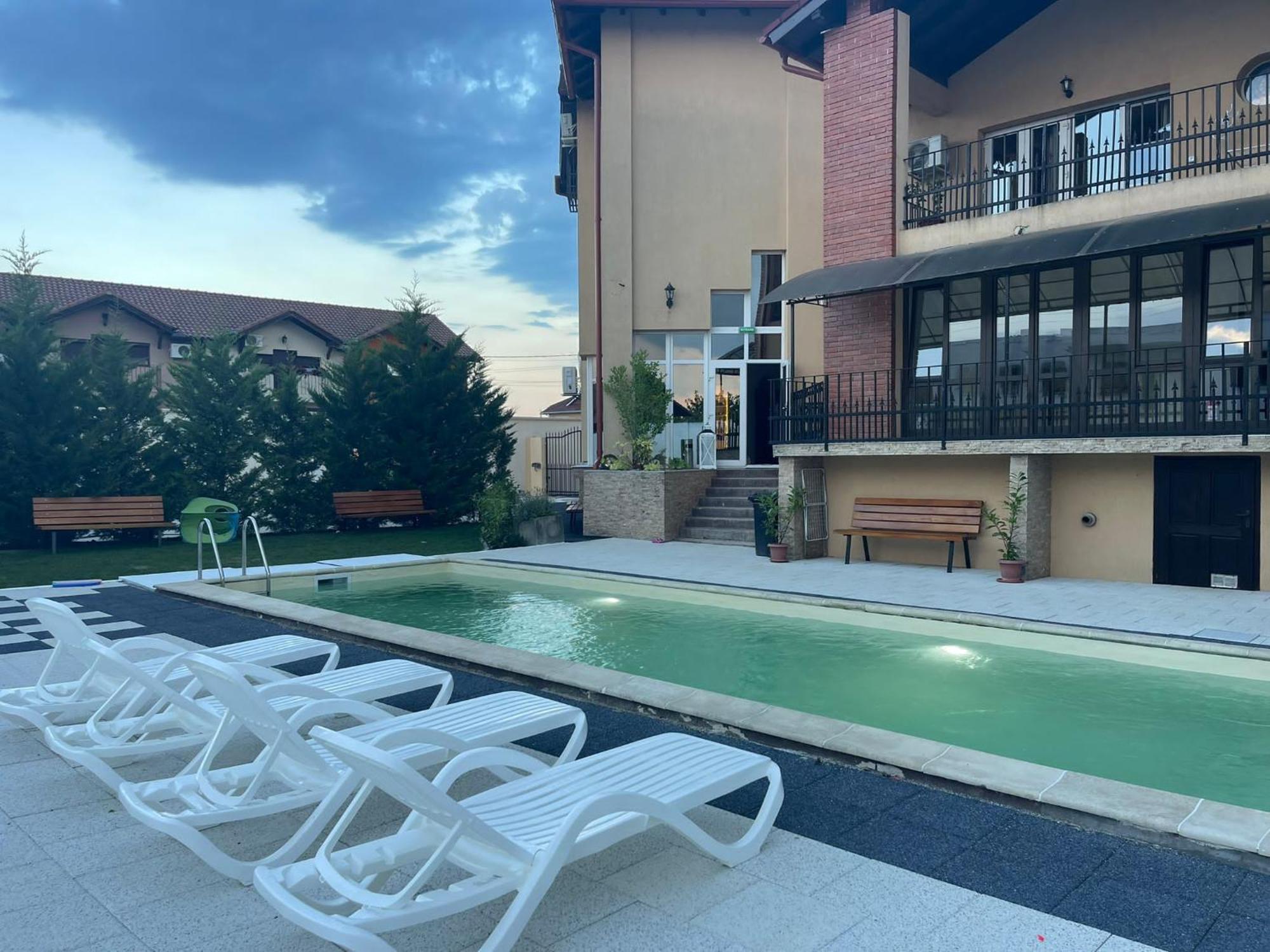 LeCap Guesthouse&Pool Băile Felix Extérieur photo